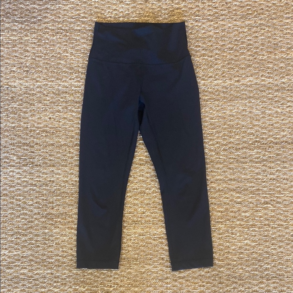 NWOT Lululemon Capri Black Leggings